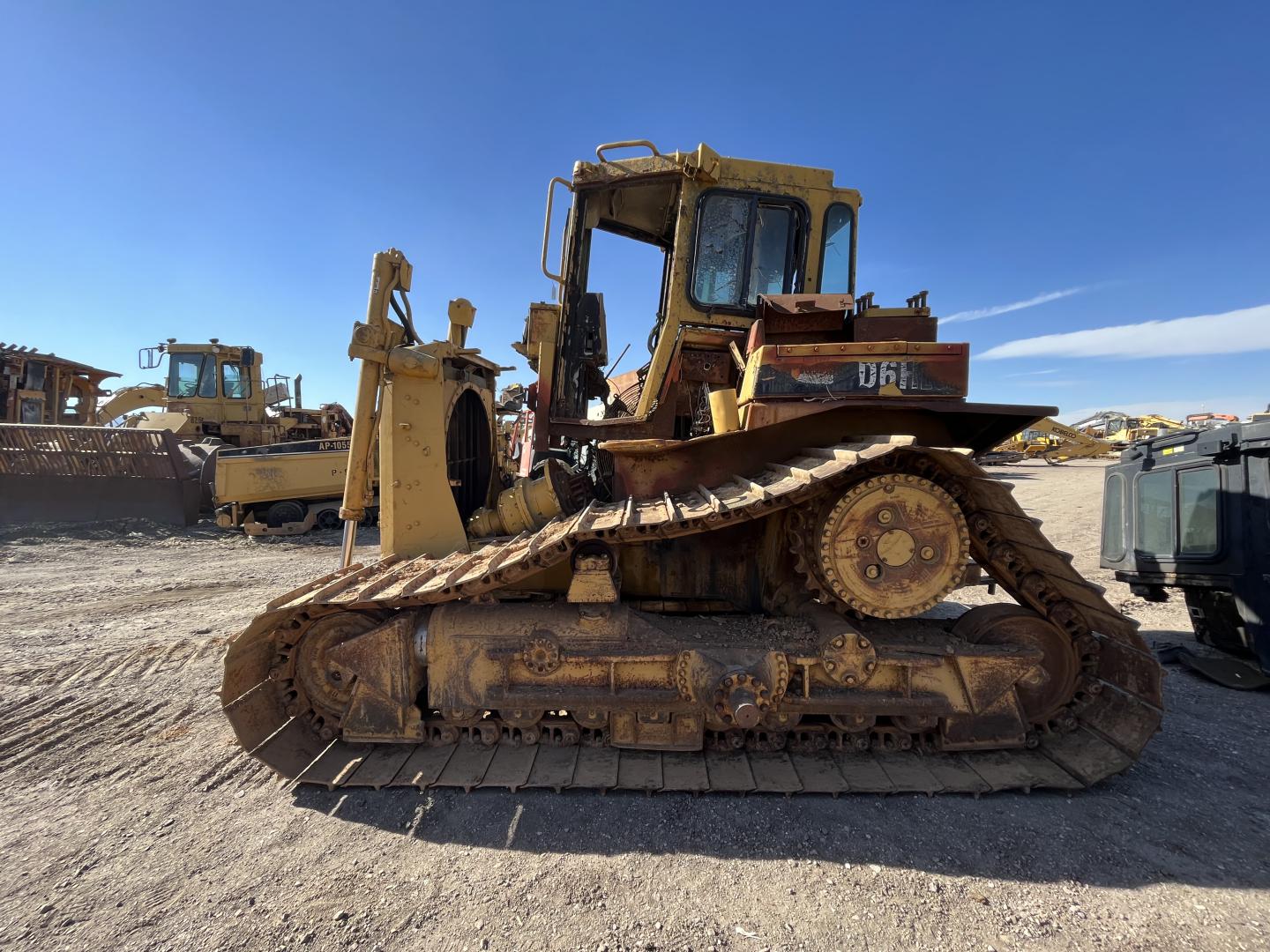 ./imagenes/INVOICE/2019/17379/TAPADOR FRONTAL CATERPILLAR D6HLGP (6).JPG